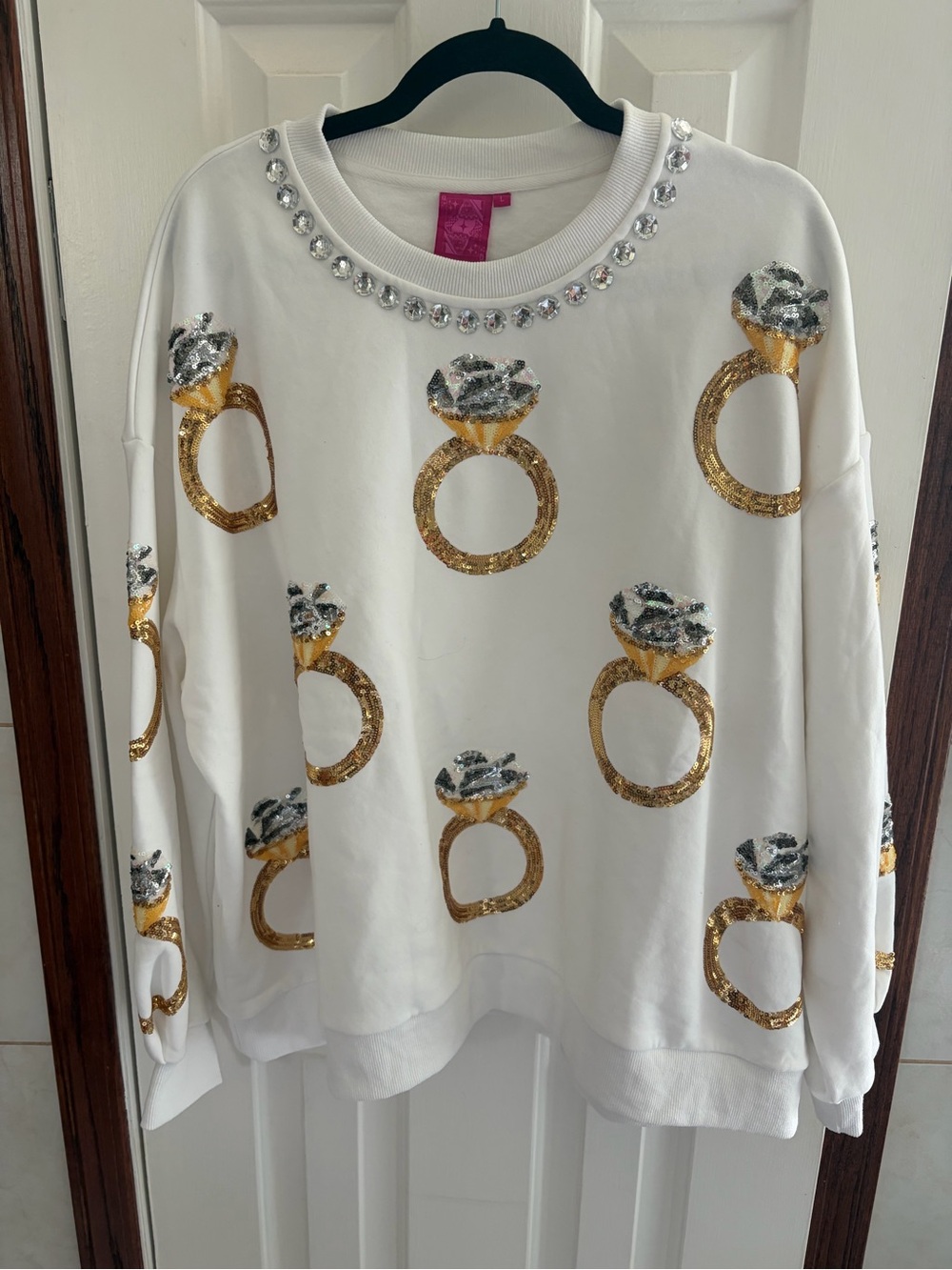 QUEEN OF SPARKLES White Bridal Sweatshirt with Gold Sequin Ring Motif
